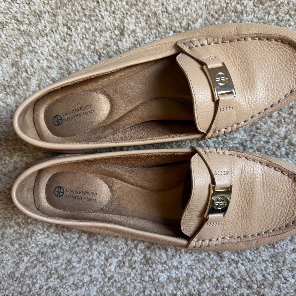 Giani Bernini Beige Loafers for Women